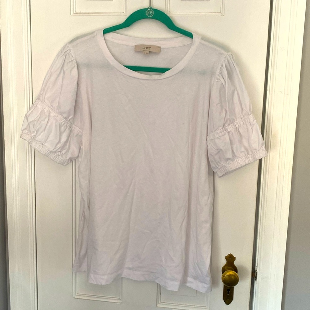 LOFT Size XL white shirt sleeve shirt with detail on sleeve.